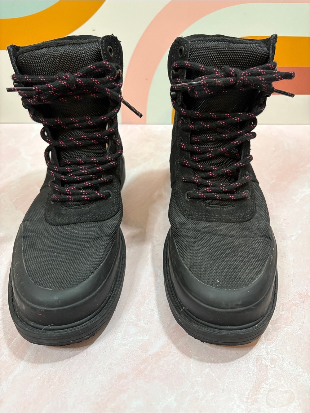 Hunter Women's Black Lace-Up Winter Boots with Pink-Accented Laces US 8.5, UK6